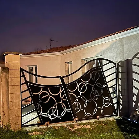 Maison A La Campagne Au Bord De La Preguillac